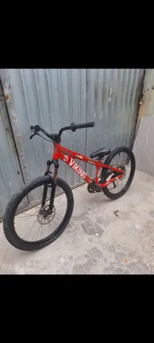 Vendo ou troco viking tuff 25 vermelha