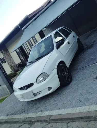 Chevrolet Corsa Wind 1.6 MPFI 4P 2001