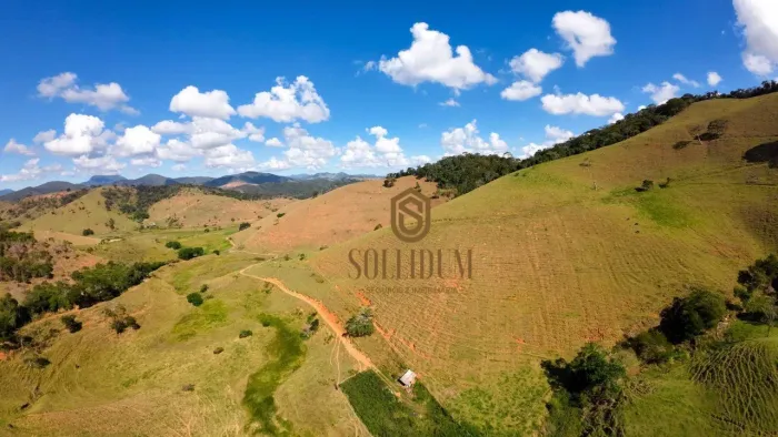 Fazenda com 2 dormitórios à venda, 1936000 m² por R$ 6.400.000,00 - Maravilha - Macuco/RJ