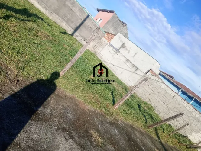 Terreno c/ área de 352,50m² no bairro residencial Mombaça em Pindamonhangaba