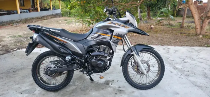Vendo MOTO XRE ADVENTURE 2021