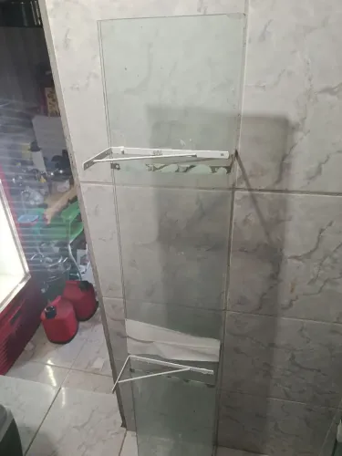 6 Prateleira de vidro tudo do mesmo tamanho