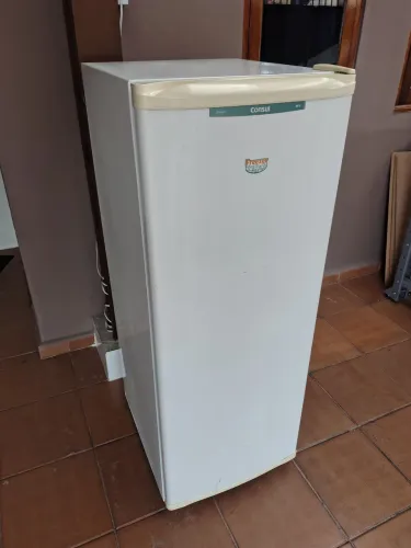 Freezer vertical Consul