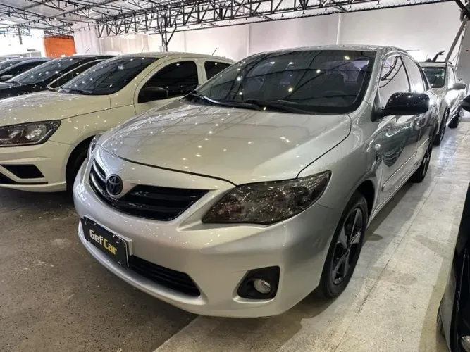 Toyota Corolla GLI 1.8 Flex 16V Aut. 2014