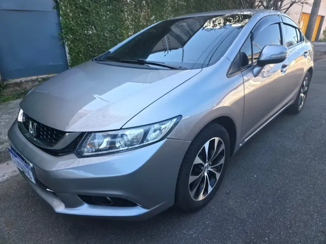 Honda Civic Sedan LXR 2.0 Flexone 16V Aut. 4P 2016