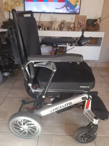 Cadeira de Rodas Motorizada Power Lite