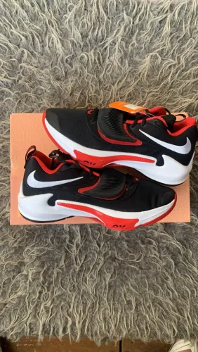 Nike Zoom Freak 3 Bred TAM 44