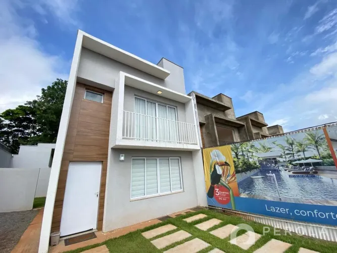 Casa de Condomínio em Vila Maria Luiza - Goiânia