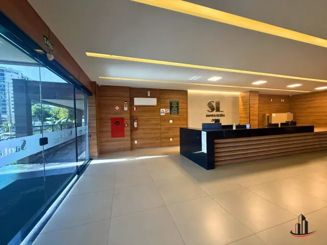 Sala para Locação. Edificio Imponente. Localização privilegiada. 1 banheiro. 1 sacada. 1 v