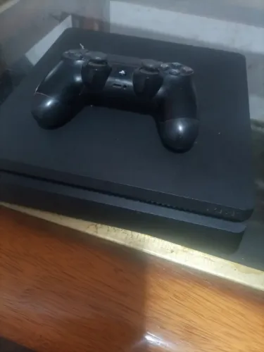 Play Station 4 (PS4) Slim CUH 2214B (Modelo Nacional) HD 1TB
