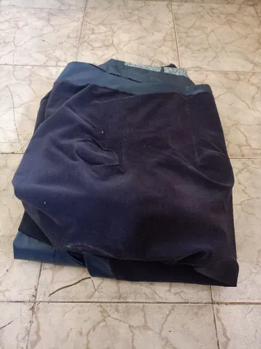 Colchão inflável de casal semi-novo.