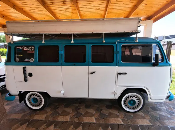 Volkswagen Kombi Standard/ Luxo/ Serie Prata 1995