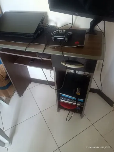 Vendo mesa computador 