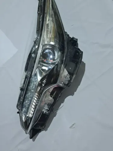 Farol da Hilux lado esquerdo 2016/17