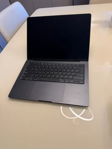 MacBook Pro M4 (Aceito Trocas) - 16gb - 512gb.