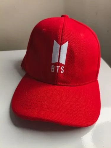 Boné BTS