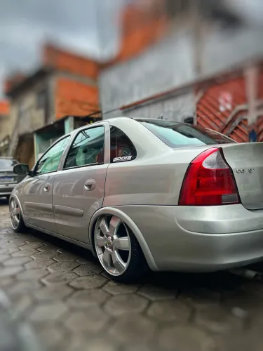Chevrolet Corsa Sedan 1.0 MPFI 8V 71cv 4P 2004