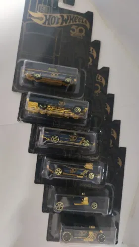 Miniatura Hot wheels edição de 50anos
