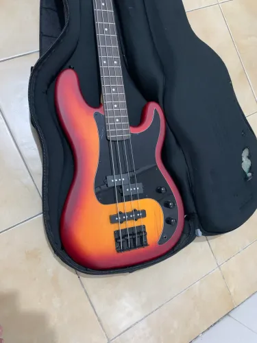 Baixo Strinberg PBS 40 Precison Bass - Troco por PS4 XBox