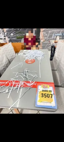 MESA COM 6 CADEIRAS