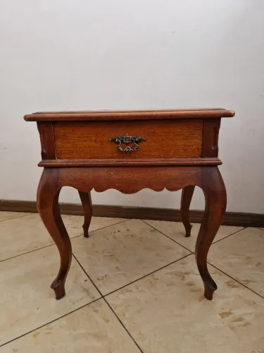 Mesa de cabeceira