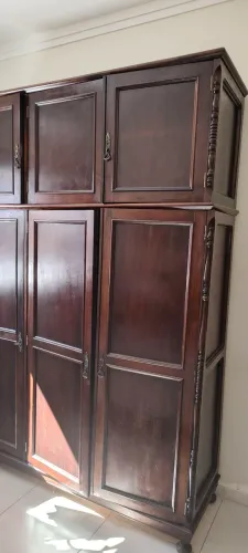 Guarda roupa madeira maciça imbuía