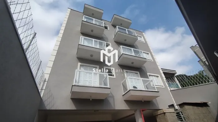 Apartamento para Locação na Vila Mangalot com 2 dorms e vaga.