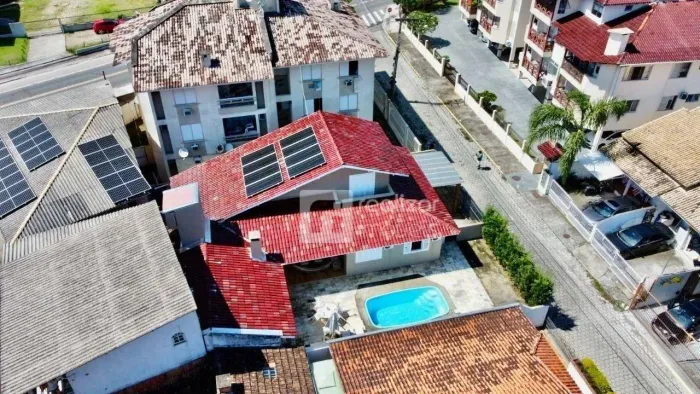 Casa com 3 dormitórios à venda, 210 m² por R$ 2.450.000 - Cachoeira do Bom Jesus - Florian