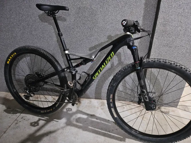 Specialized Stumpjumper Full Carbono SID
