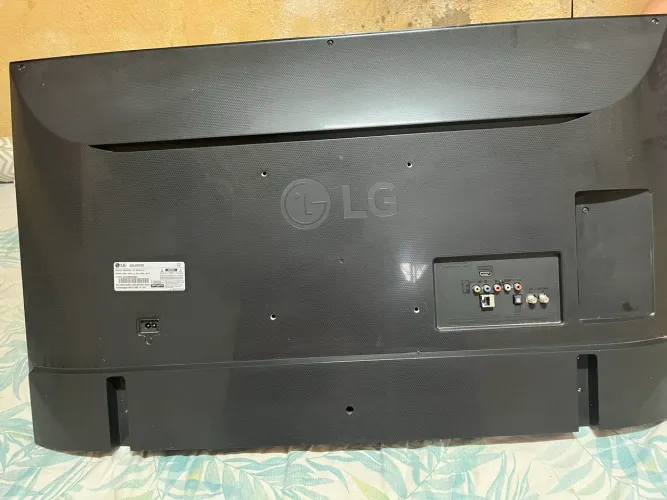 Vendo Televisão LG 43 polegadas para retirada de peça!