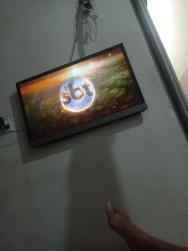 Eletro nada usado tv geladeira tanquinho cama fogão.uni 200reais. Alguém brinde ?.