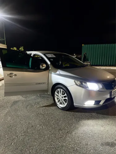Kia Motors Cerato 1.6 16V Aut. 2011