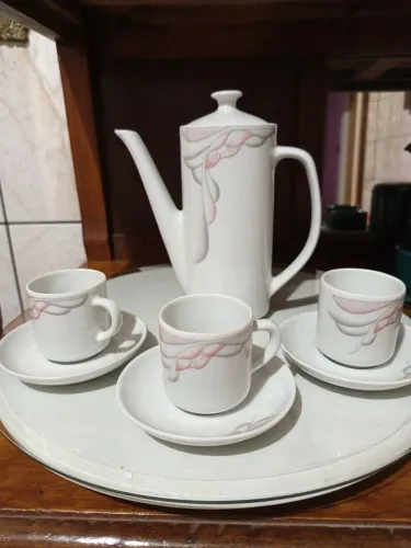 Conjunto de porcelana Pozzani 