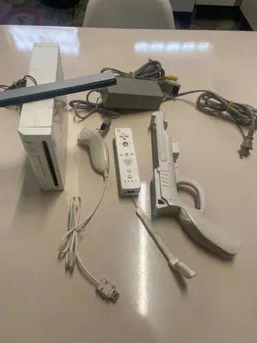 Nintendo Wii completo e desbloqueado