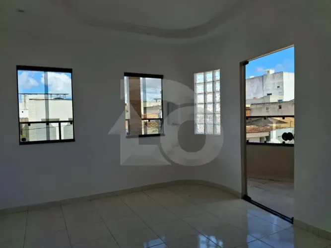 Apartamento no Centro de Nossa Senhora da Glória - 4 Quartos e 3 Banheiros