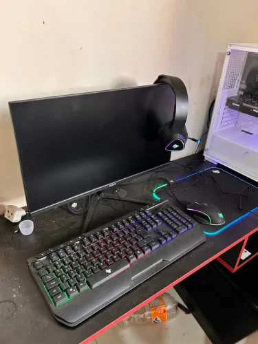 vendo pc gamer: placa de video rtx 560, processador ryzen 5 5500, 16 giga de ram, 480 gb