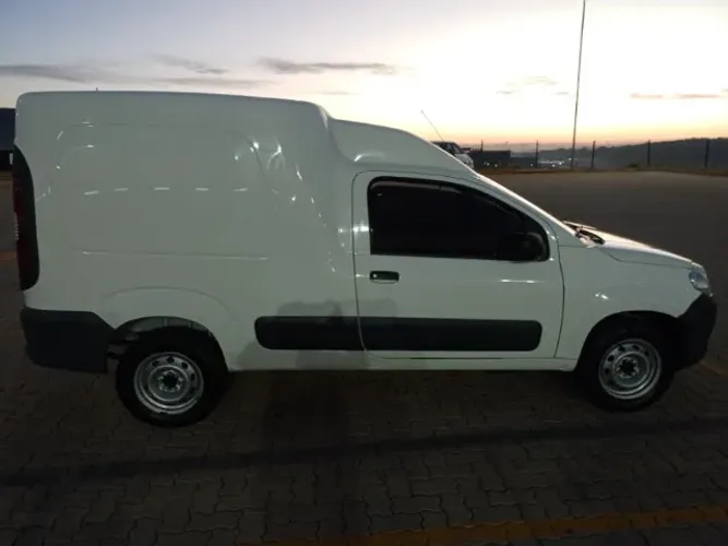 Fiat Fiorino Furgão Work. Hard 1.4 Flex 8V 2P 2021