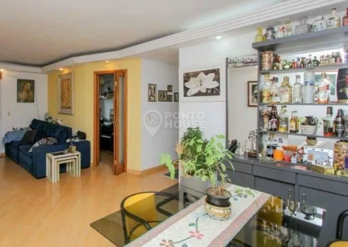 Apartamento 105m², 3 dormitórios sendo 1 suíte à venda no bairro Vila Mariana