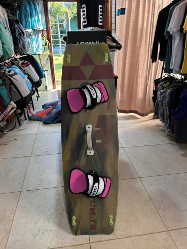 Prancha kitesurf bidirecional inverter 136x41