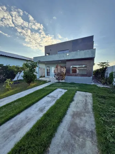 Casa em Iriri - 5 minutos do centro - Condomínio Bwerani Ville