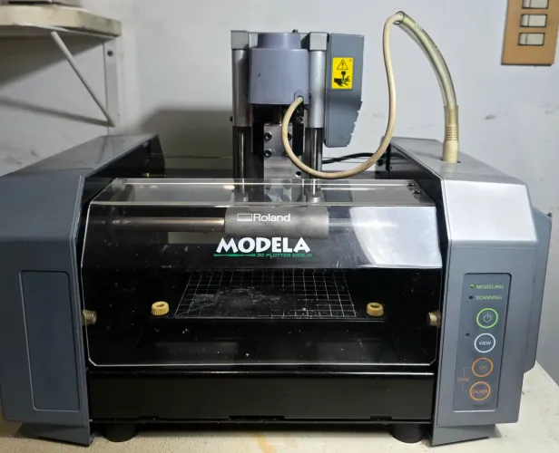 Fresadora Roland Modela Mdx-20