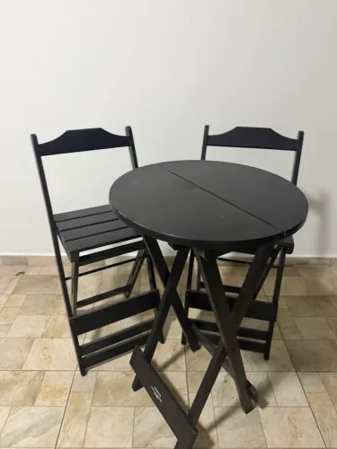 Bistrô com 2 bancos