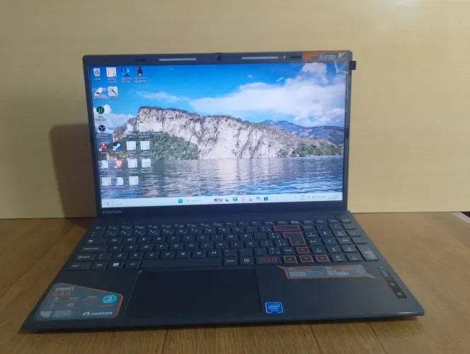 Notebook Positivo Vision C15
