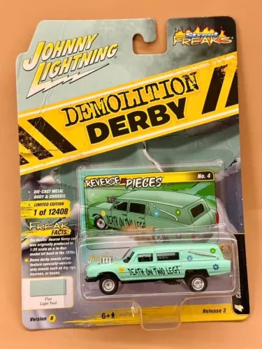 2021 Johnny Lightning Demolition Derby