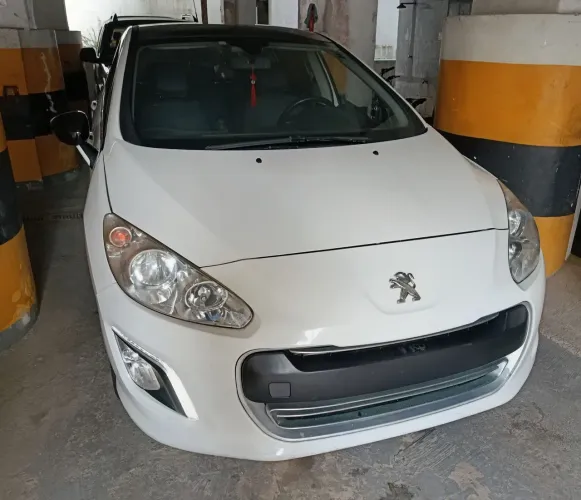 Peugeot 308 Active 1.6 Flex 16V 5P Mec. 2014