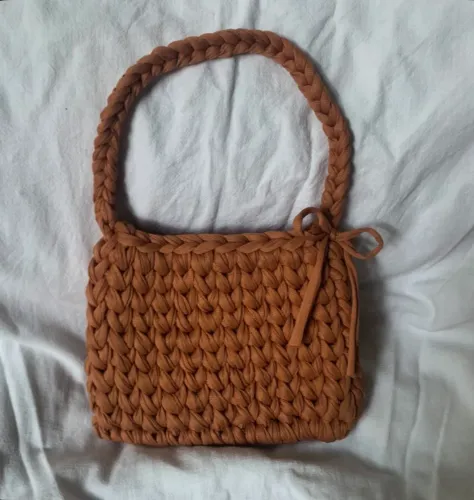 Bolsa de ombro crochê