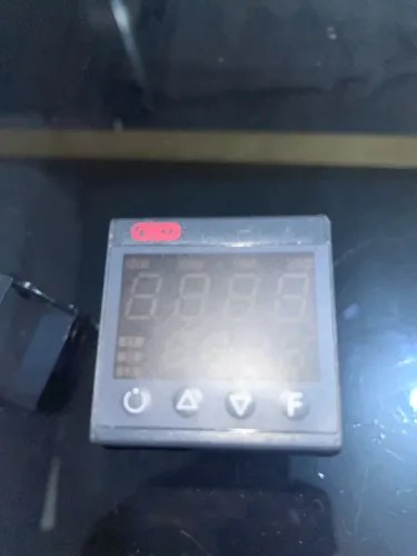 Controlador de temperatura Gefran 600 