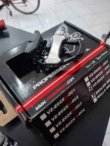 Pedal clip speed venzo com taquinho preto