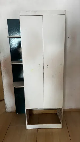Guarda roupa infantil usado