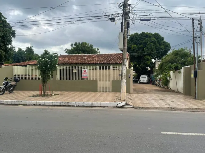 Terreno com casa a venda av tancredo neves